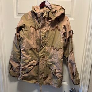 Legit Military desert camo Hooded cold weather parka